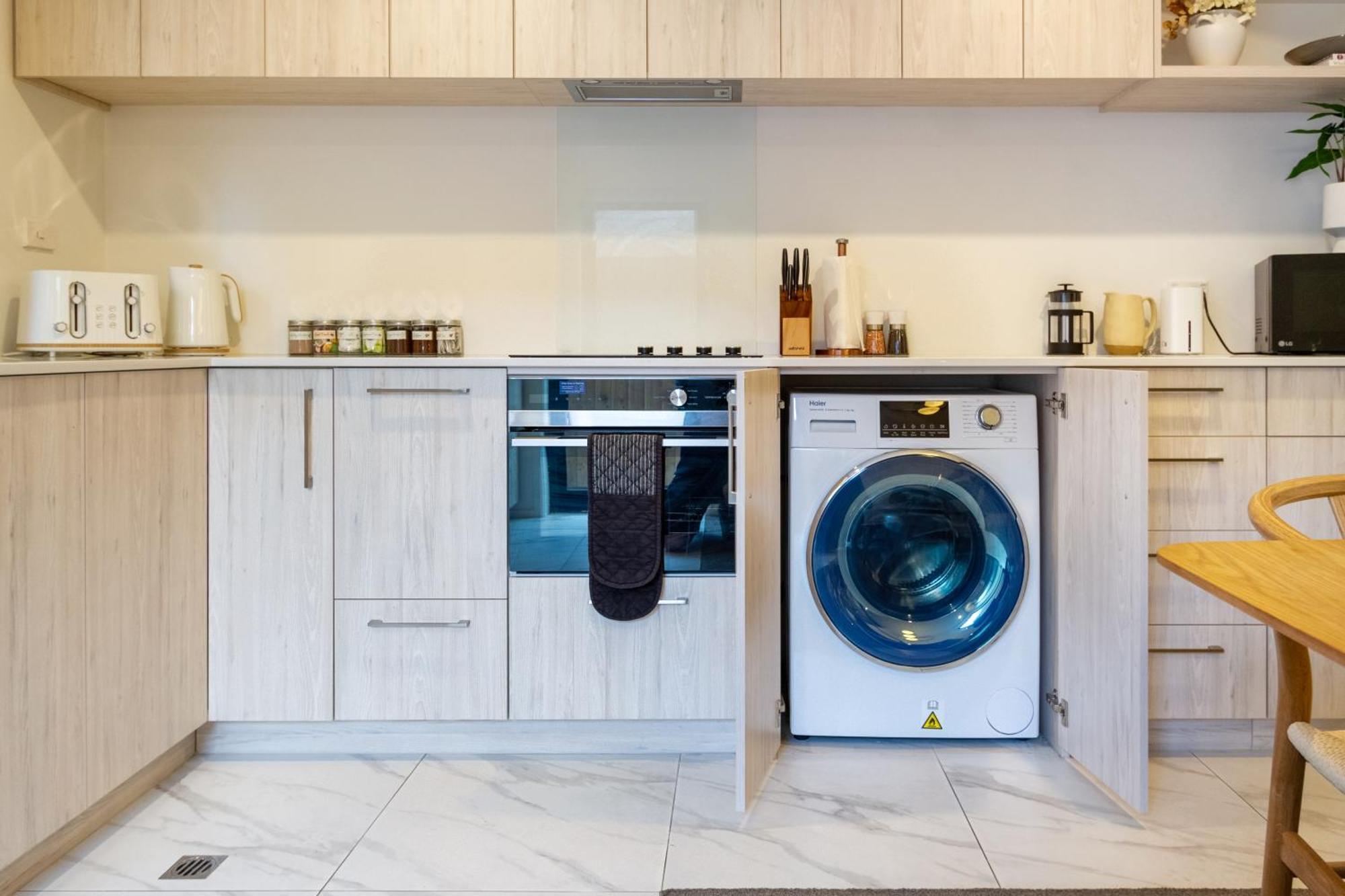 Stylish Central City Townhouse Next To Little High 크라이스트처치 외부 사진