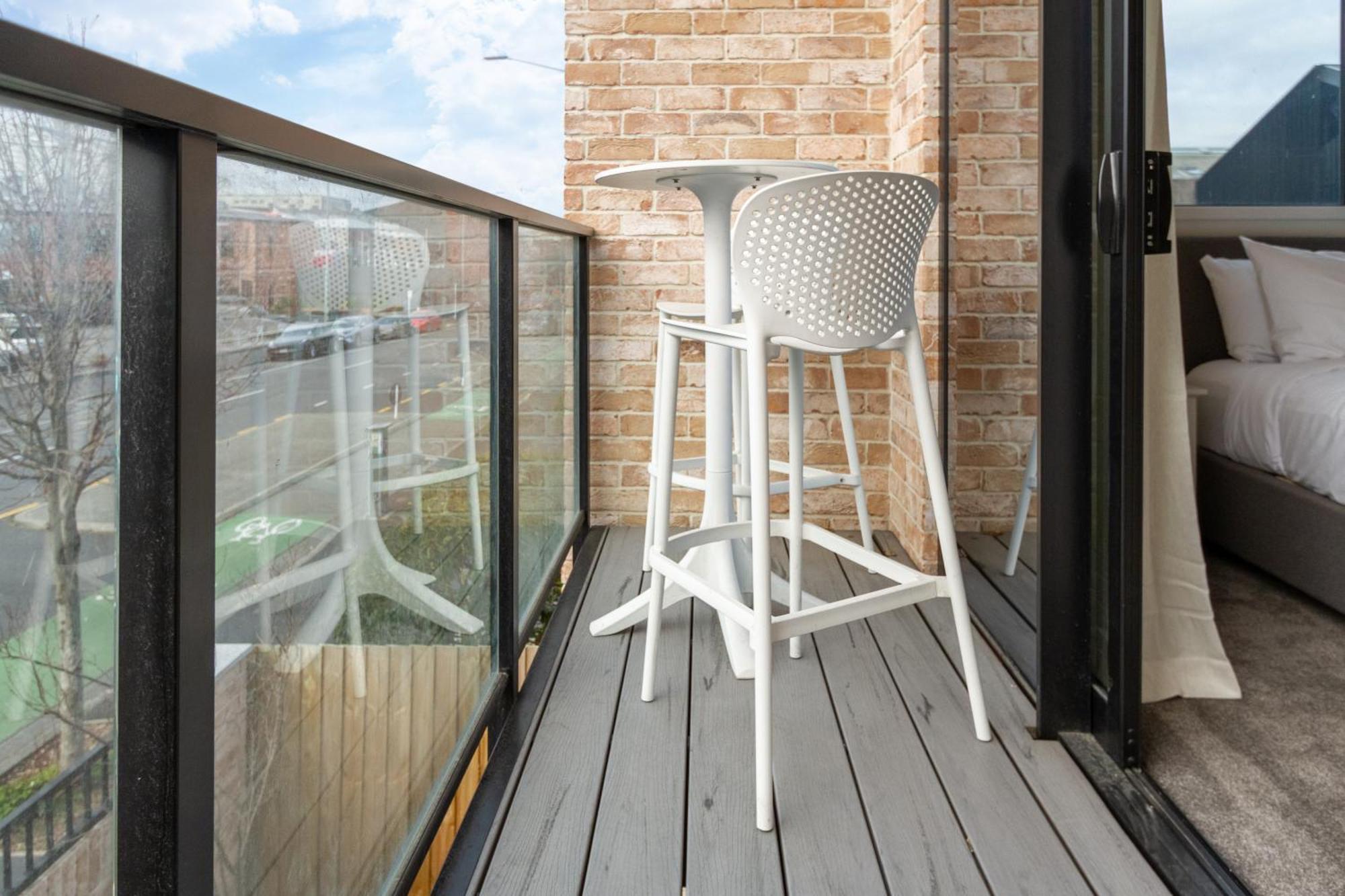 Stylish Central City Townhouse Next To Little High 크라이스트처치 외부 사진
