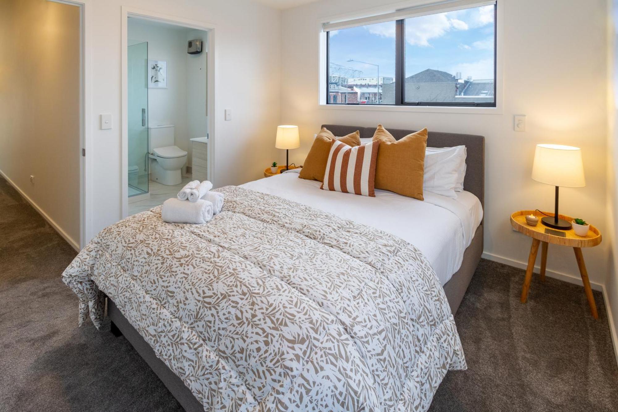 Stylish Central City Townhouse Next To Little High 크라이스트처치 외부 사진